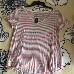 Prince & Fox v-neck shirt